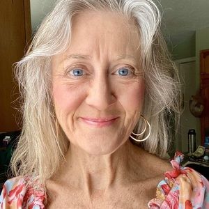 Meet your Posher, Pamela